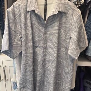 Lululemon Athletica Gray Casual Button Down Shirt